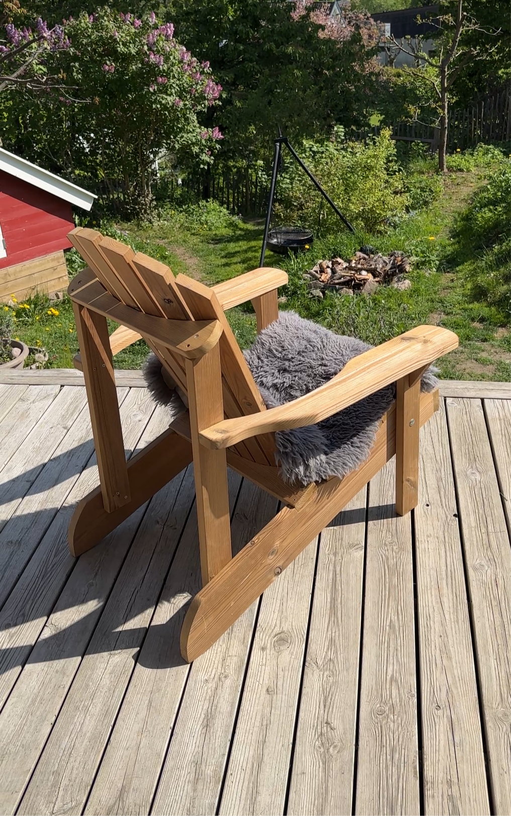 Adirondack stol i varmebehandlet furu